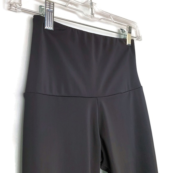 Onzie Flow Ritz High Rise Mesh Capri Leggings - Picture 4 of 8